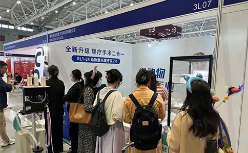 瑞沃德亞寵展首秀，國產(chǎn)動物診療設(shè)備展風采 