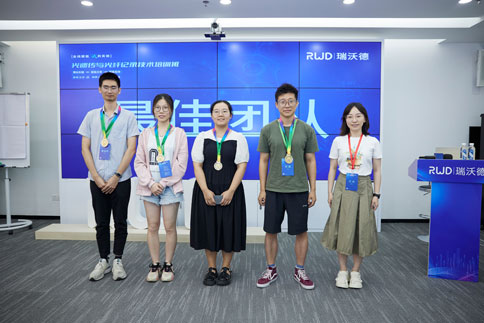 本次培訓(xùn)班通過對理論部分、實(shí)操練習(xí)部分、自由練習(xí)環(huán)節(jié)的打分，最終評選出1個“最佳團(tuán)隊(duì)”和3名“最佳個人”。